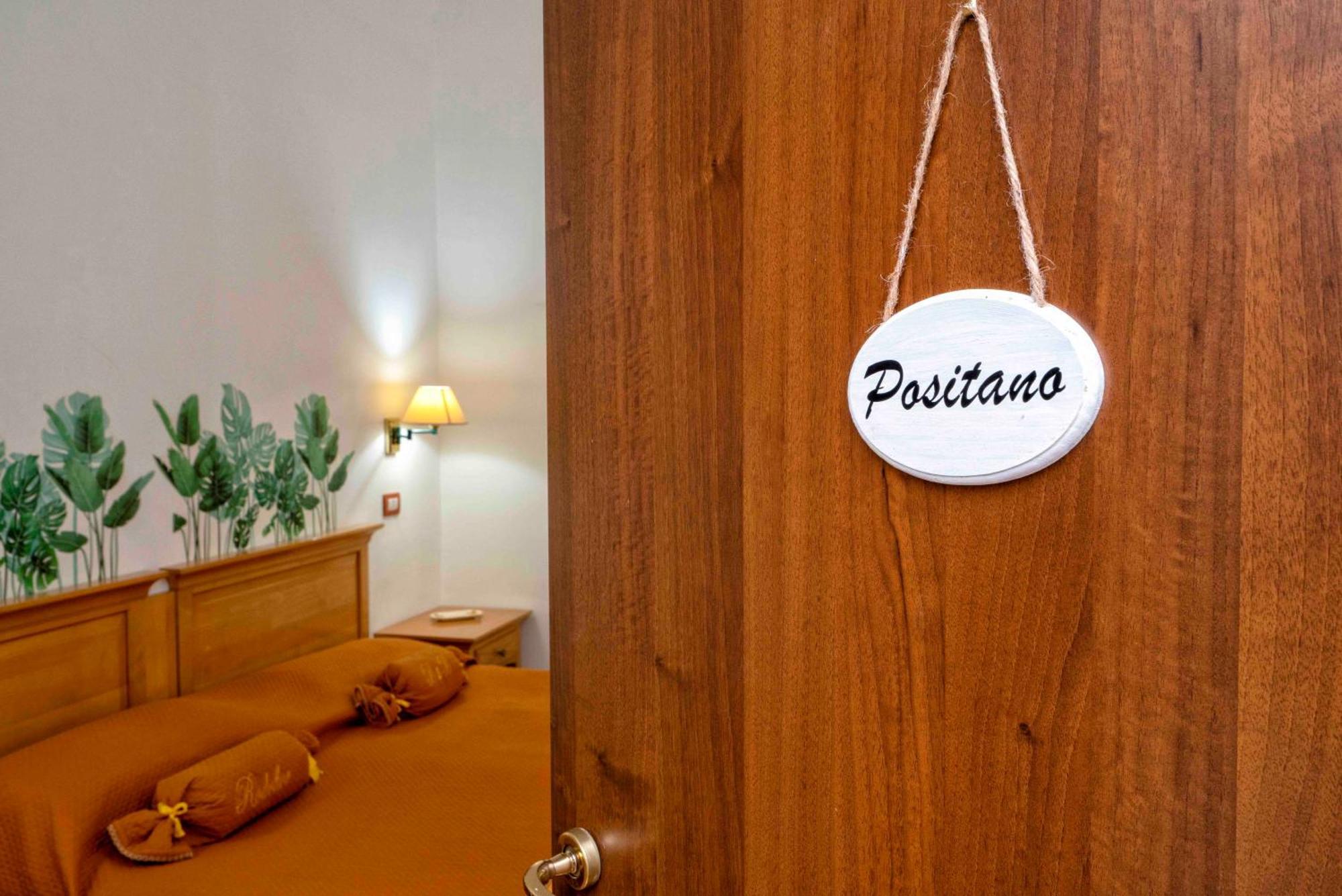 Rodoflor Rooms กาสเตลลัมมาเร ดิ สตาเบีย ภายนอก รูปภาพ