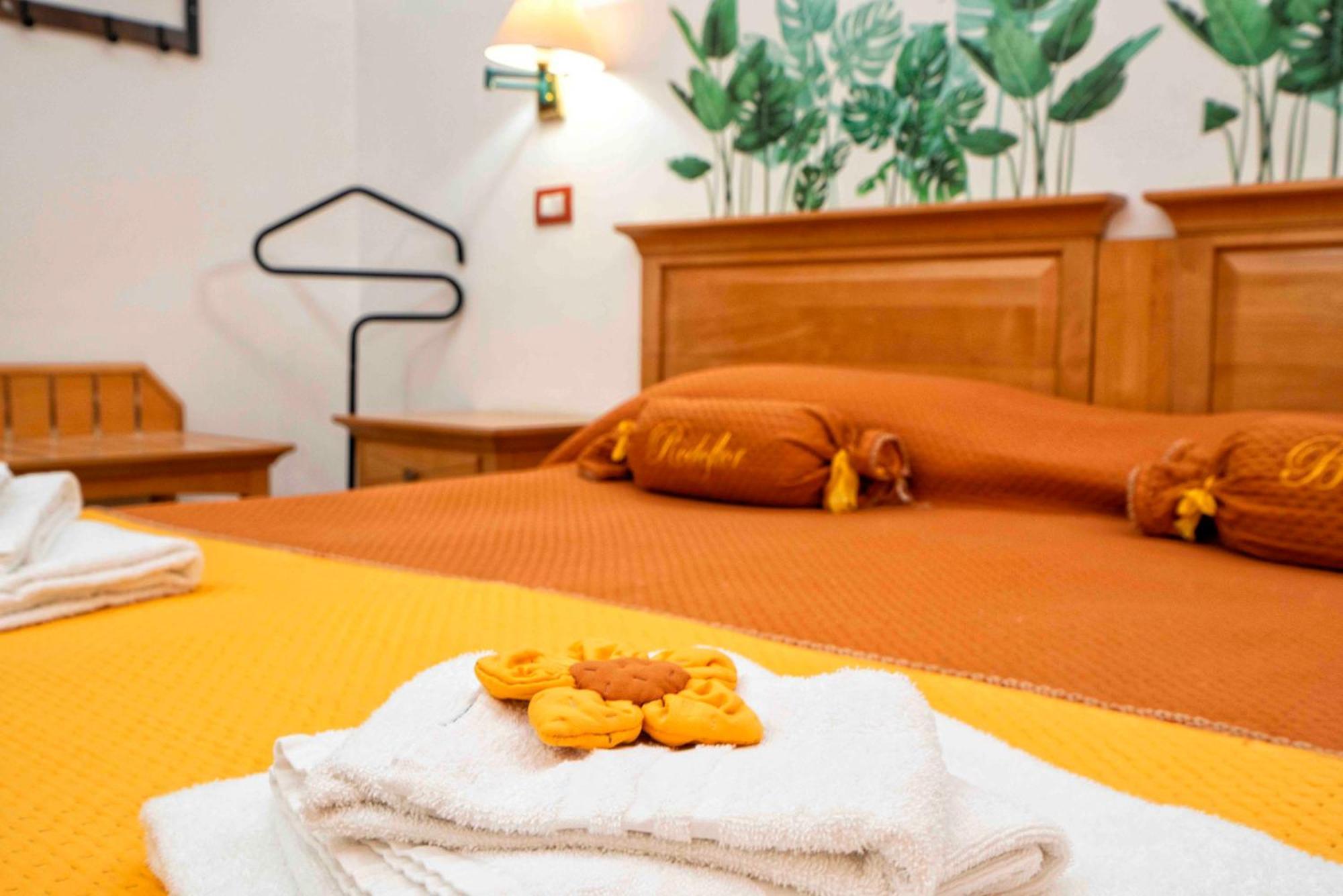 Rodoflor Rooms กาสเตลลัมมาเร ดิ สตาเบีย ภายนอก รูปภาพ