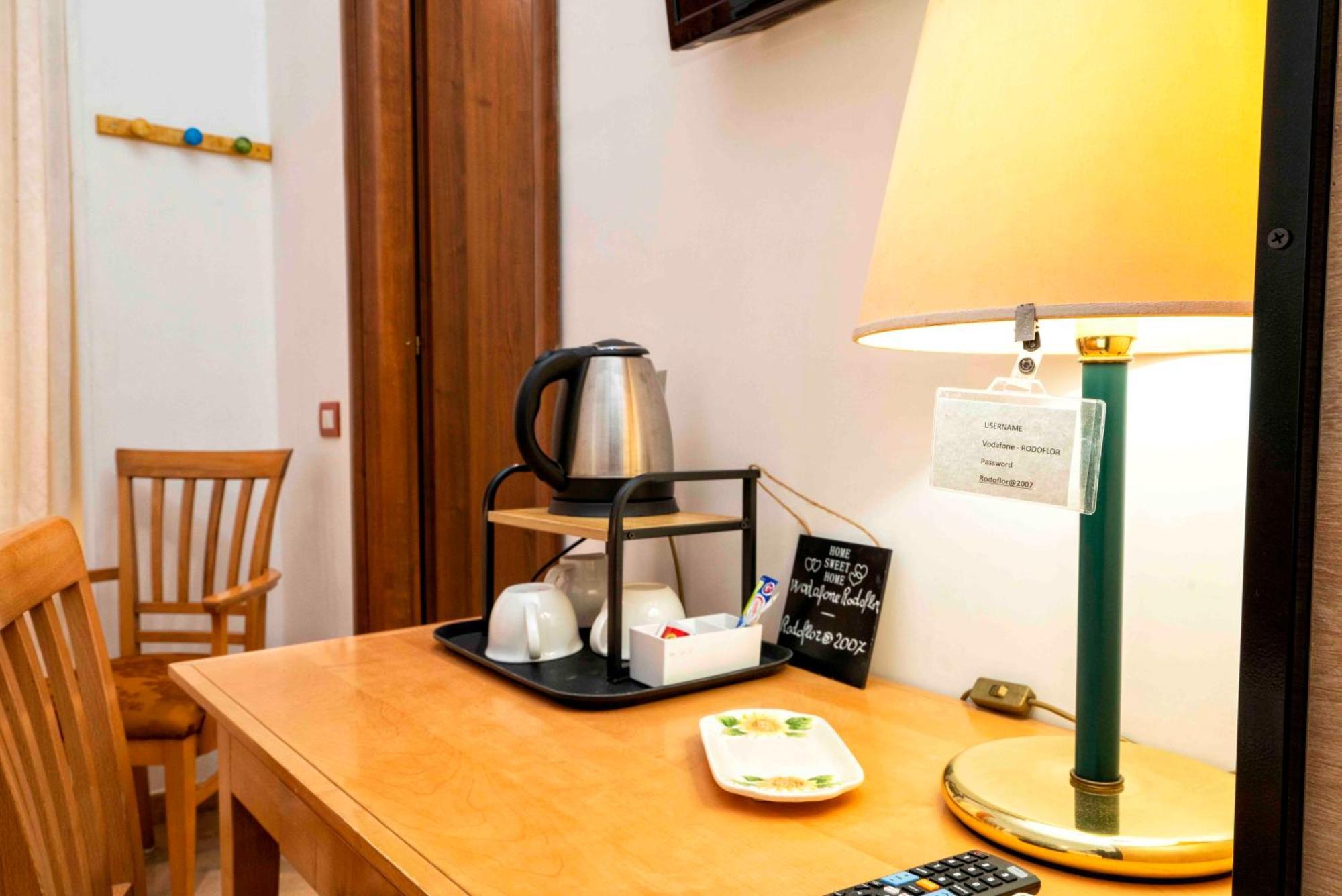 Rodoflor Rooms กาสเตลลัมมาเร ดิ สตาเบีย ภายนอก รูปภาพ