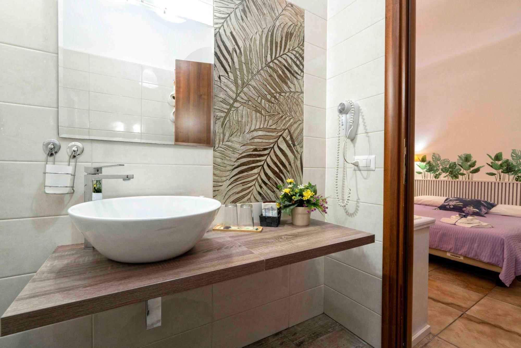 Rodoflor Rooms กาสเตลลัมมาเร ดิ สตาเบีย ภายนอก รูปภาพ